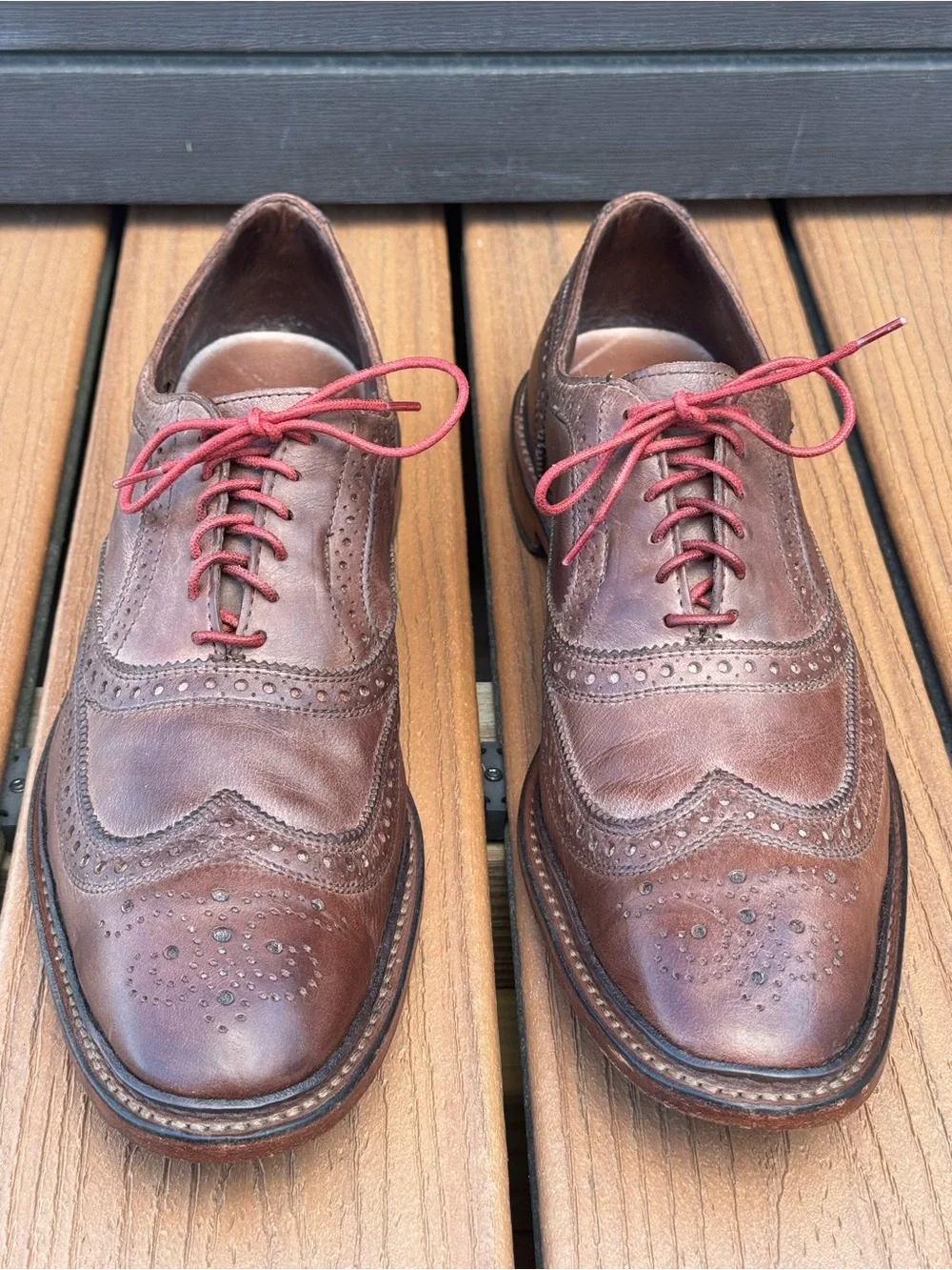 Allen Edmonds Brown Leather Wingtip Oxfords with Pink Laces
